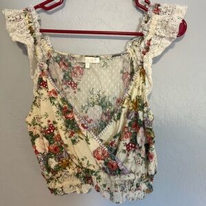 Love Shack Fancy white red floral lace crochet sleeve crop tank